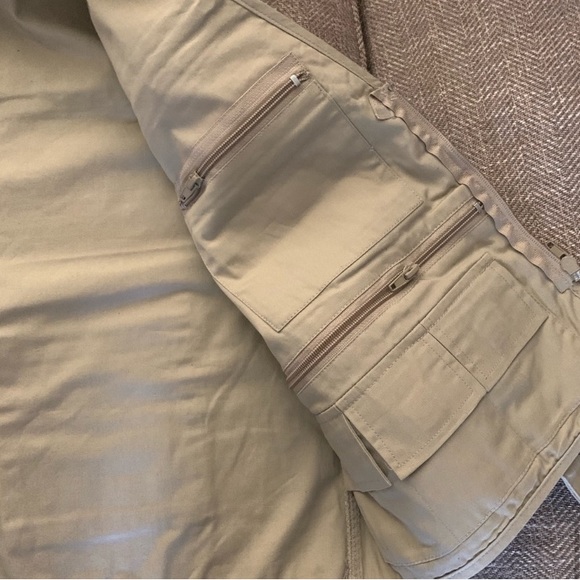 Excellent Preowned Condition Crystal River Fishing Vest Size Medium. Very nice - Picture 5 of 7